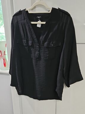 torrid Black Button-Front V-Neck Utility Blouse